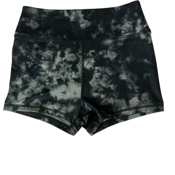 American Eagle The Everything Shorty - Size Medium - NWOT! - Picture 3 of 6